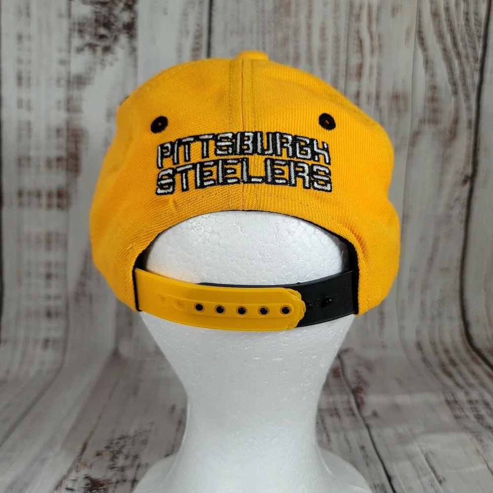 Pittsburgh Steelers NFL Team Apparel‎ Youth Black Yellow Adjustable Snapback Cap